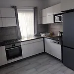 Var-lak Apartmanhaz Apartment Balatonfured