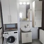Var-lak Apartmanhaz *