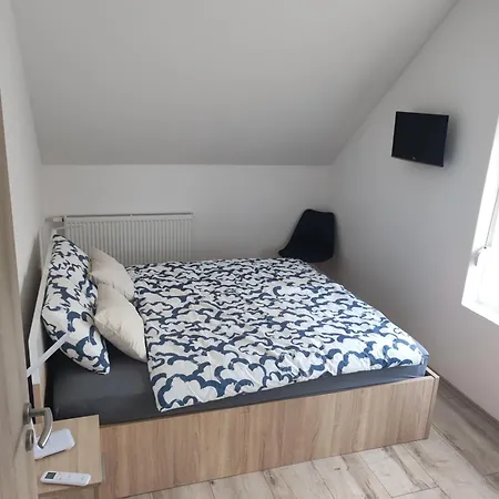 Var-lak Apartmanhaz * Balatonfured