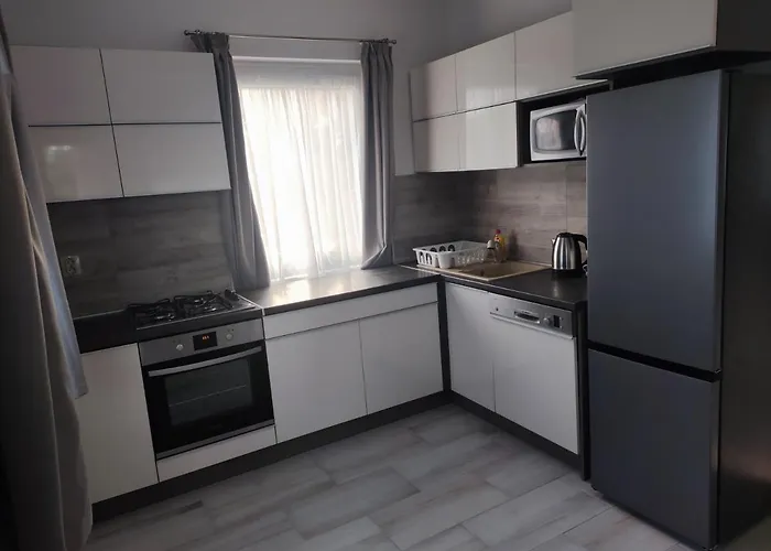 Var-lak Apartmanhaz Apartment Balatonfured