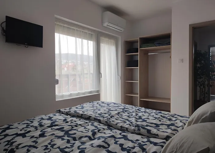 Var-lak Apartmanhaz Balatonfured